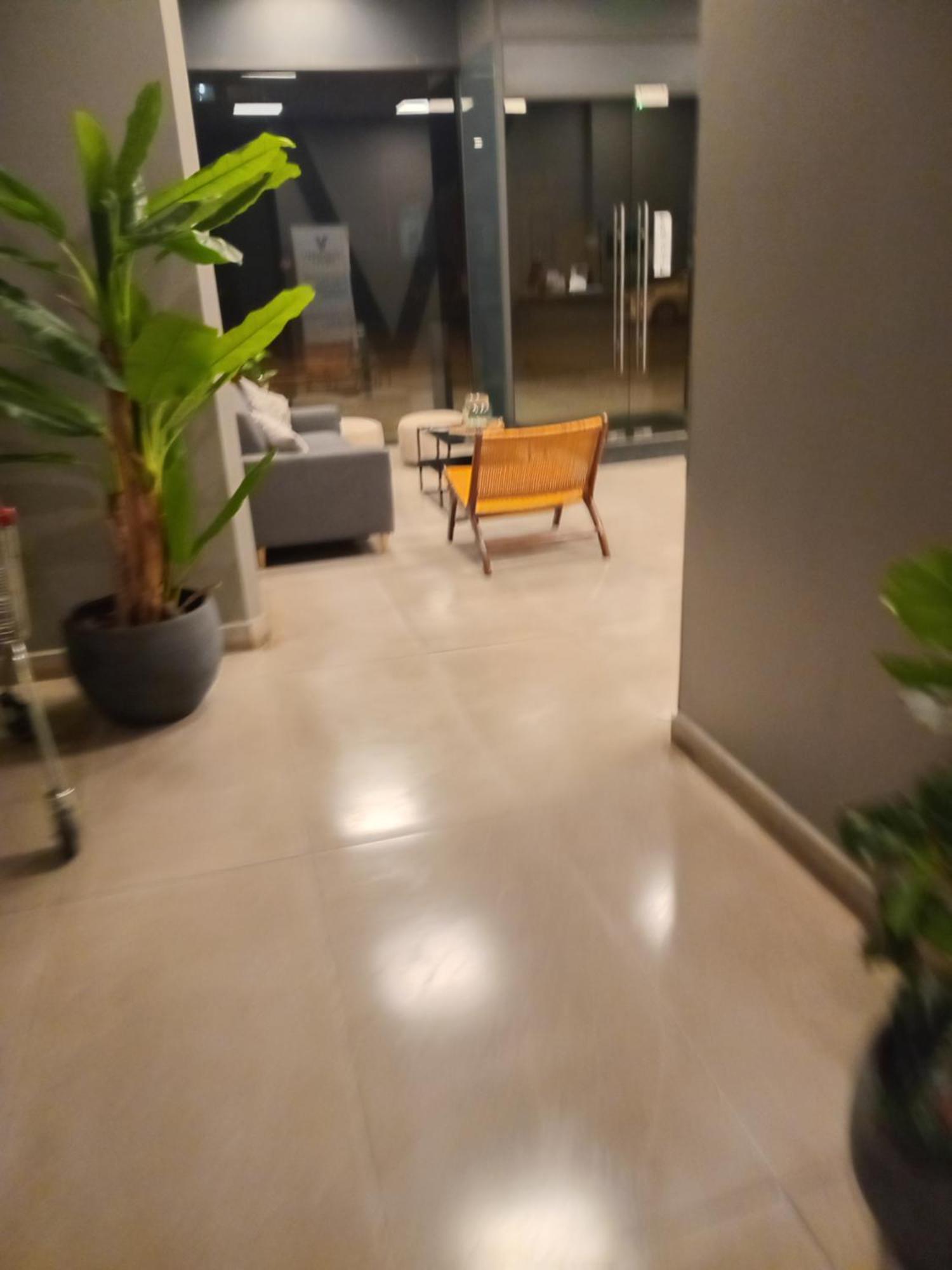 Lujoso Depto En El Centro De Apartamento